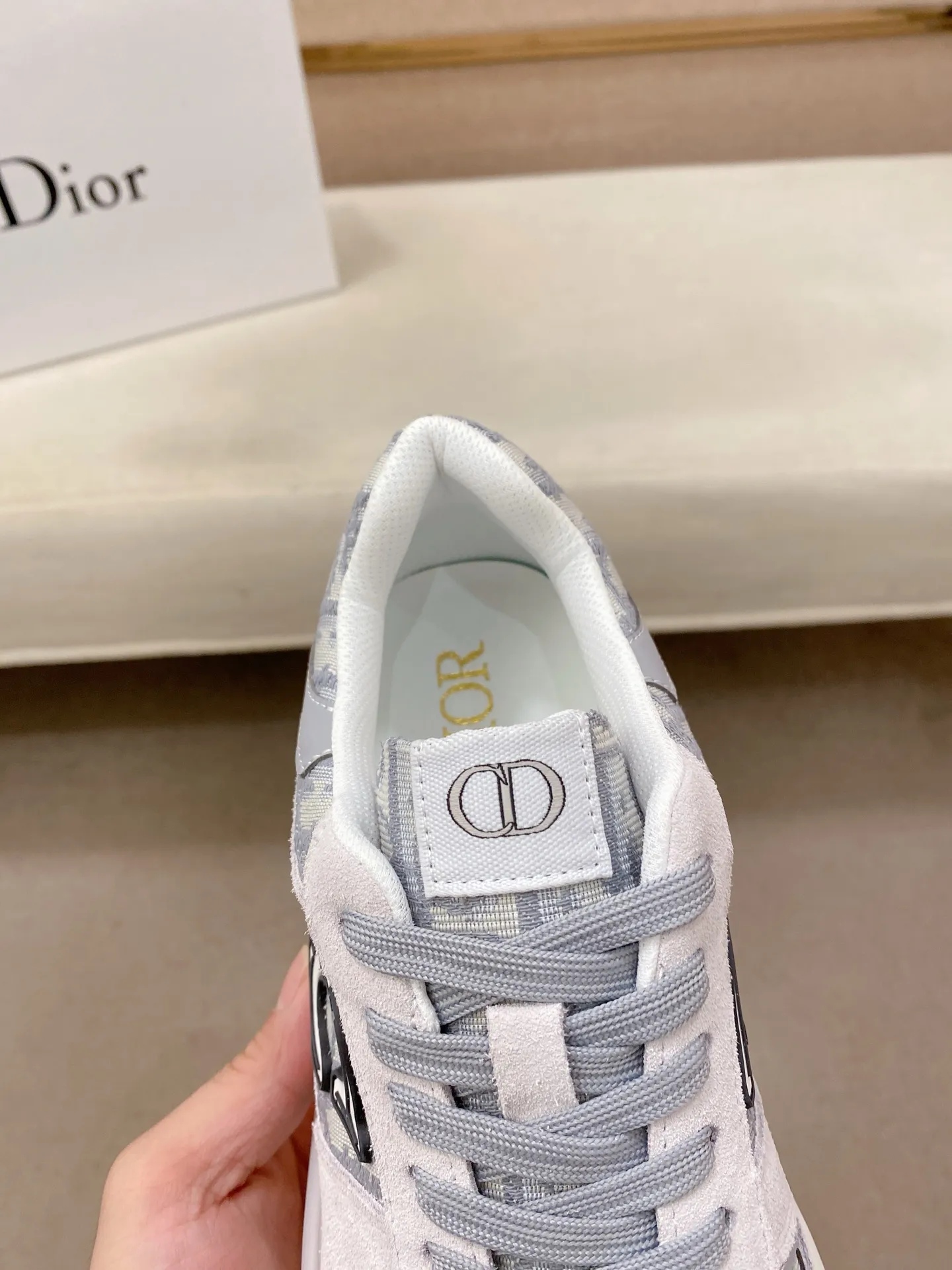 Men's shoes💰 462💰🇮🇹🇮🇹Dior d The new model is on sale at the same time at the counter. The upper 🇮🇹 is imported Italian first-layer cowhide, and the lining is fully imported sheepskin 💪💪. It is a complete 1⃣️ to 1⃣️ replica 🇮🇹💪💪, ⚠ Sole: The original sole is specially provided by the original factory. The exclusive movable molded sole is super comfortable. ⚠Original factory single goods, 🔍🔍high quality, you can enter and leave the counter at will, welcome to compare⚠. Code number:38-44